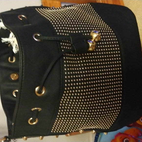 Black leatherette studded cross body purse NEW - Picture 3 of 12